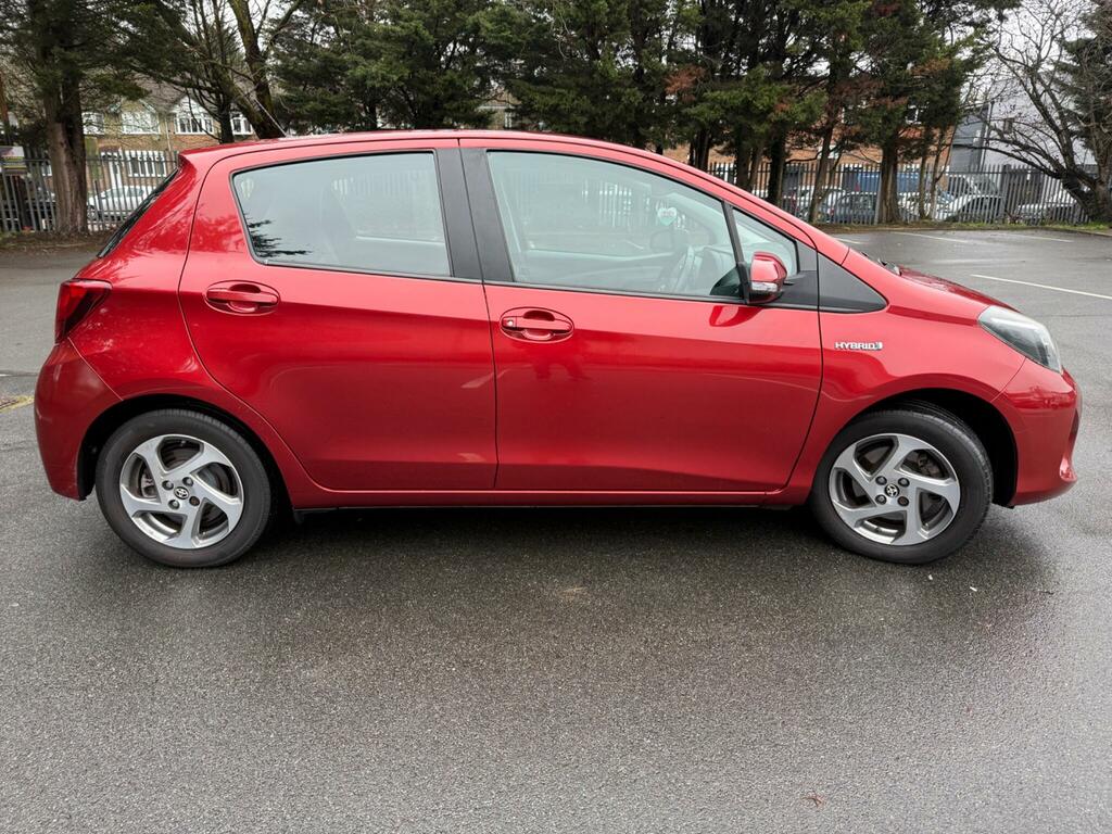Toyota Yaris 1.5 Vvt-h Icon E-cvt Euro 6 CX64XNK Red #6