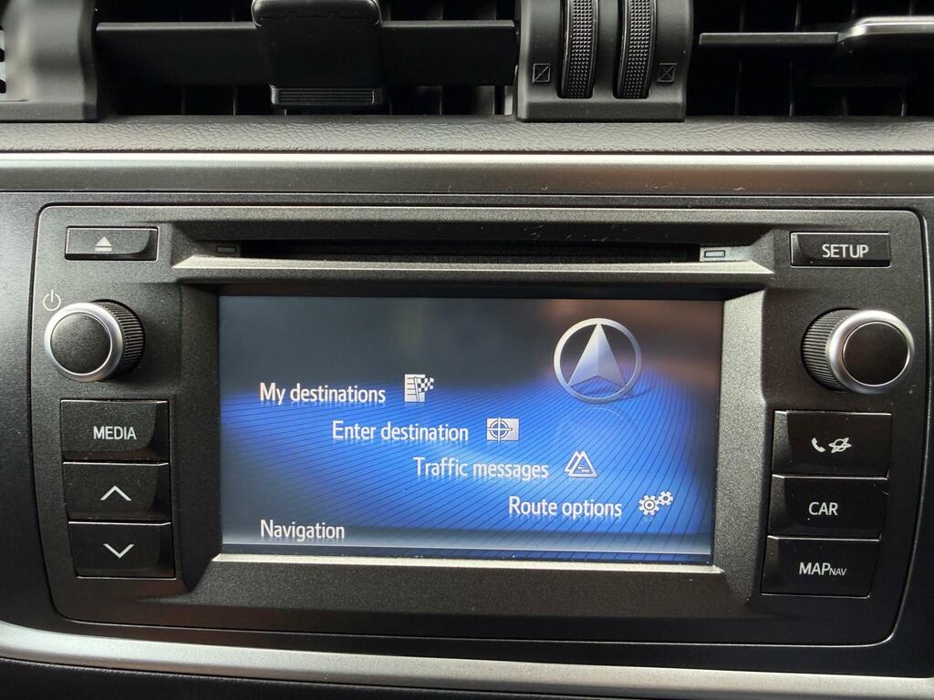 Toyota Auris Hatchback Grey #21