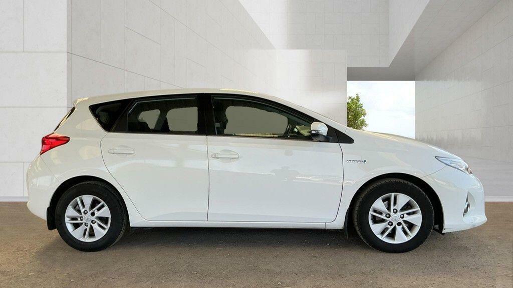Toyota Auris 1.8 Vvt-h Icon Cvt Euro 5 Ss White #5