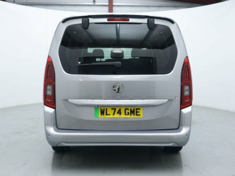 Vauxhall Combo Life Design XL White #6