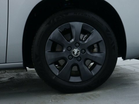 Vauxhall Combo Life Design XL White #10