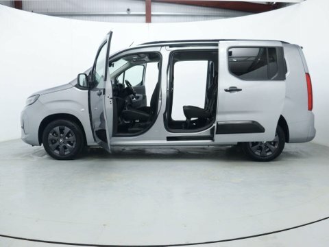 Vauxhall Combo Life Design XL White #46