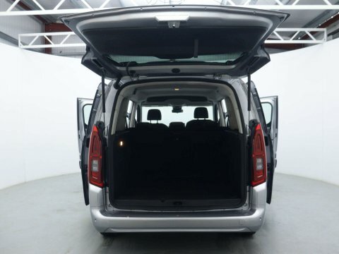 Vauxhall Combo Life Design XL White #48