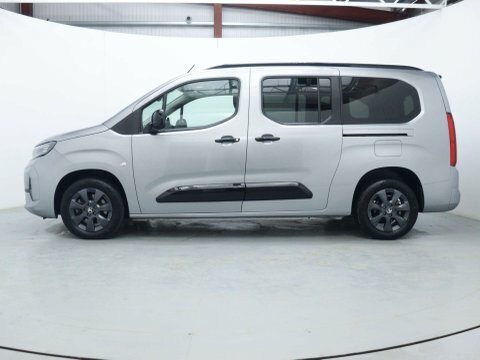 Vauxhall Combo Life Design XL White #4