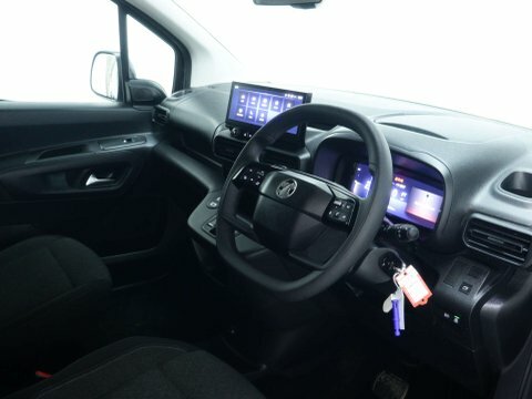 Vauxhall Combo Life Ultimate XL 136Ps Blue #32