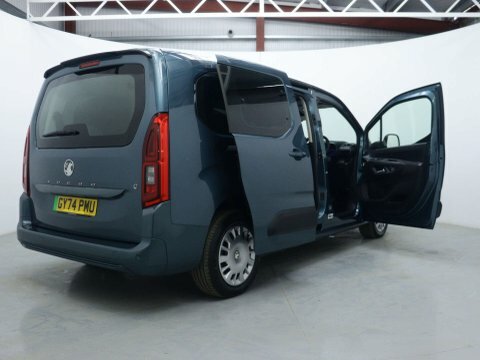 Vauxhall Combo Life Ultimate XL 136Ps Blue #51