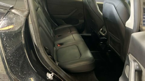 Tesla Model Y Suv HJ24TYY Black #5