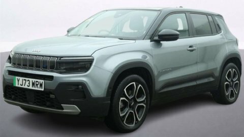 Jeep Avenger Suv Black #2