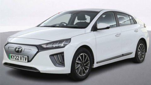 Hyundai Ioniq Hatchback KY22VTV White #2