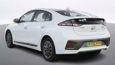 Hyundai Ioniq Hatchback KY22VTV White #3
