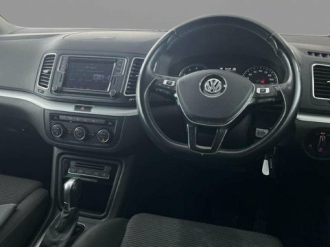 Volkswagen Sharan Mpv Black #5