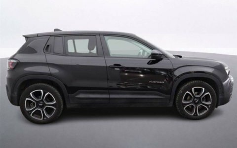 Jeep Avenger Suv Red #2
