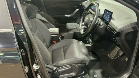 MG MG4 Hatchback Black #6
