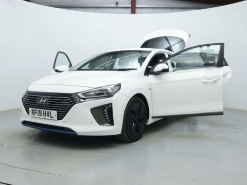 Hyundai Ioniq Hatchback #50