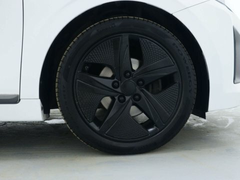 Hyundai Ioniq Hatchback #10
