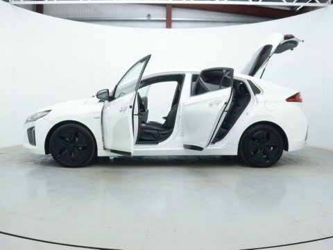Hyundai Ioniq Hatchback #51