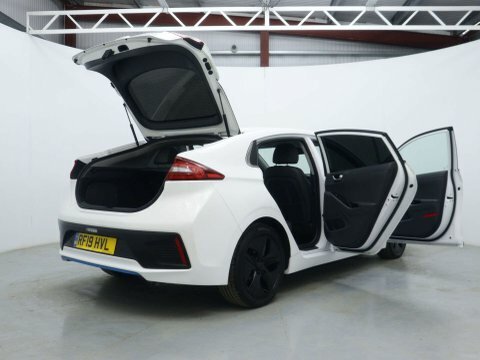 Hyundai Ioniq Hatchback #54