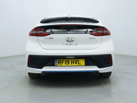 Hyundai Ioniq Hatchback White #6