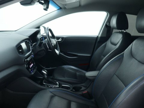 Hyundai Ioniq Hatchback #42
