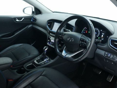 Hyundai Ioniq Hatchback #37
