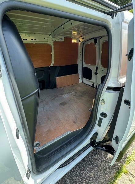 Citroen Berlingo Diesel White #16