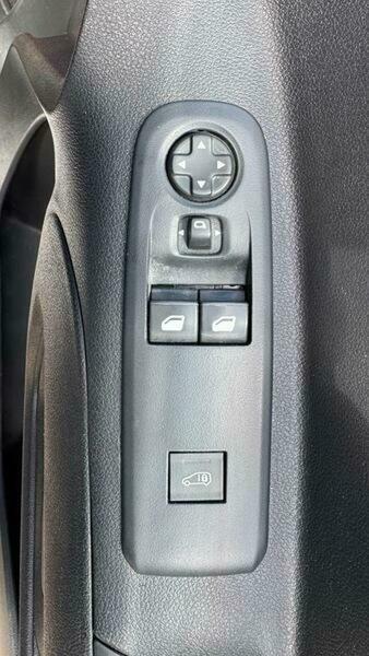 Citroen Berlingo Diesel White #18