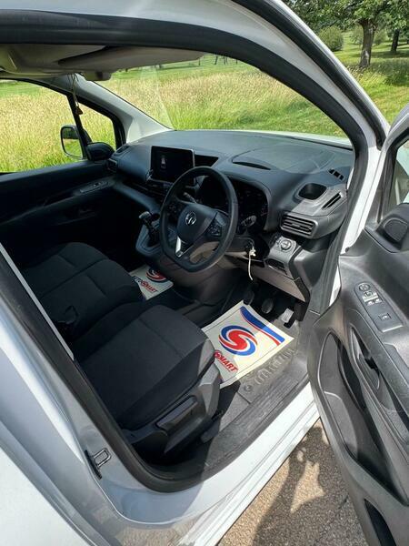 Vauxhall Combo 1.5 Turbo D Se Mpv 6Spd Euro 6 Black #16