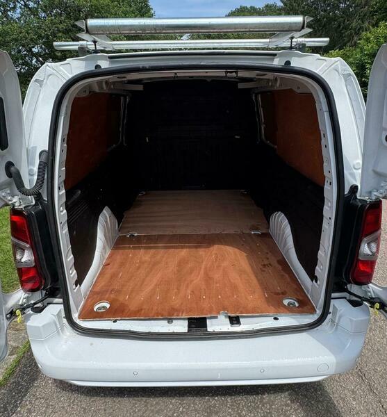 Vauxhall Combo 1.5 Turbo D Se Mpv 6Spd Euro 6 Black #13