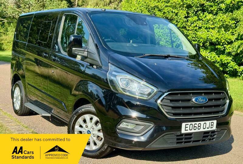 Ford Transit Custom 2.0 300 Ecoblue Limited Black