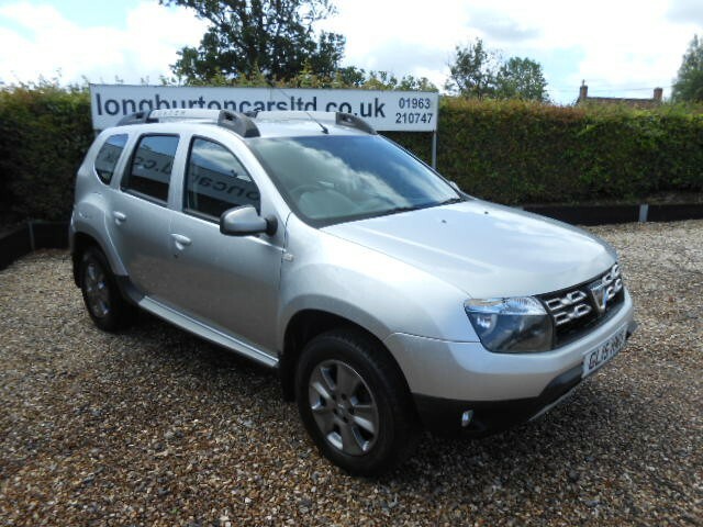 Dacia Duster Suv 1.5 Laureate Dci 110 4X2 2015 GL15HWO Silver #2