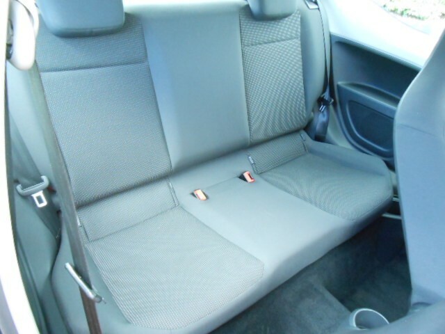 Volkswagen Up High Up White #32