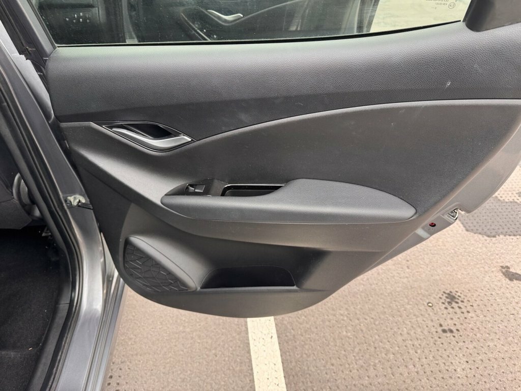 Hyundai Ix20 1.4 Crdi Active Hatchback Euro 5 White #27