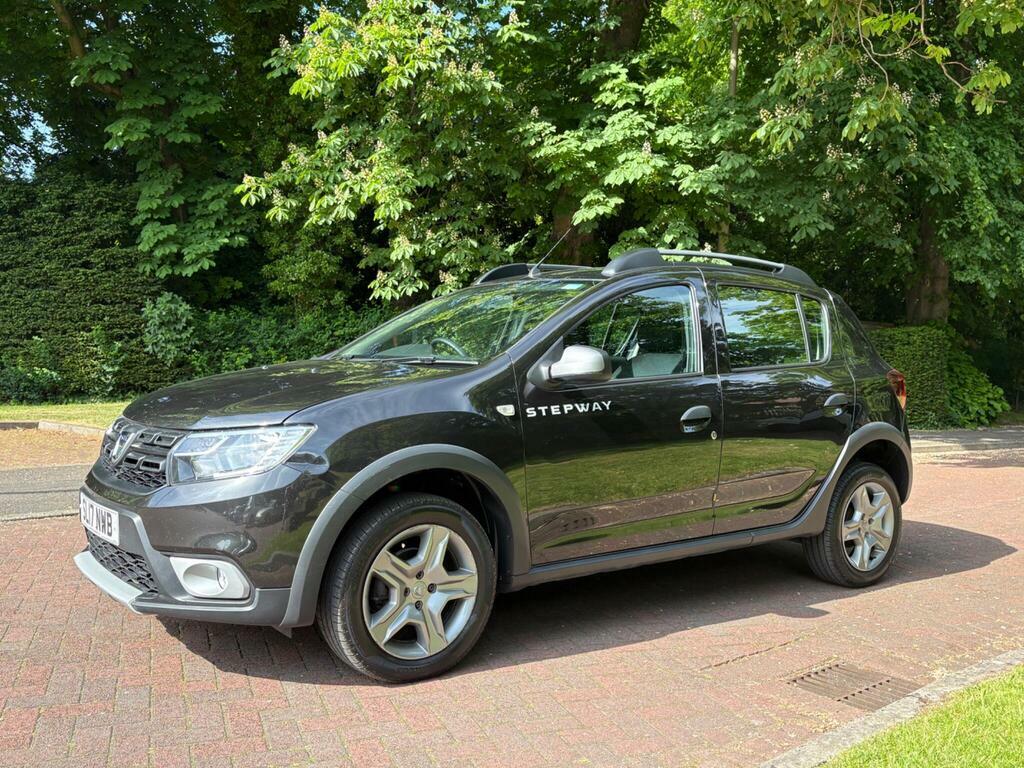 Dacia Sandero Stepway 0.9 Tce Laureate Euro 6 S S Black #3