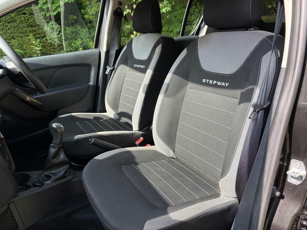Dacia Sandero Stepway 0.9 Tce Laureate Euro 6 S S Black #3