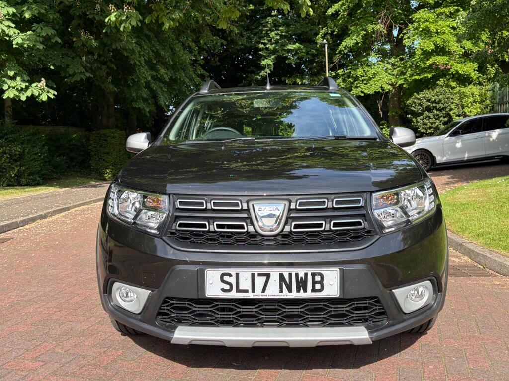Dacia Sandero Stepway 0.9 Tce Laureate Euro 6 S S Black #2