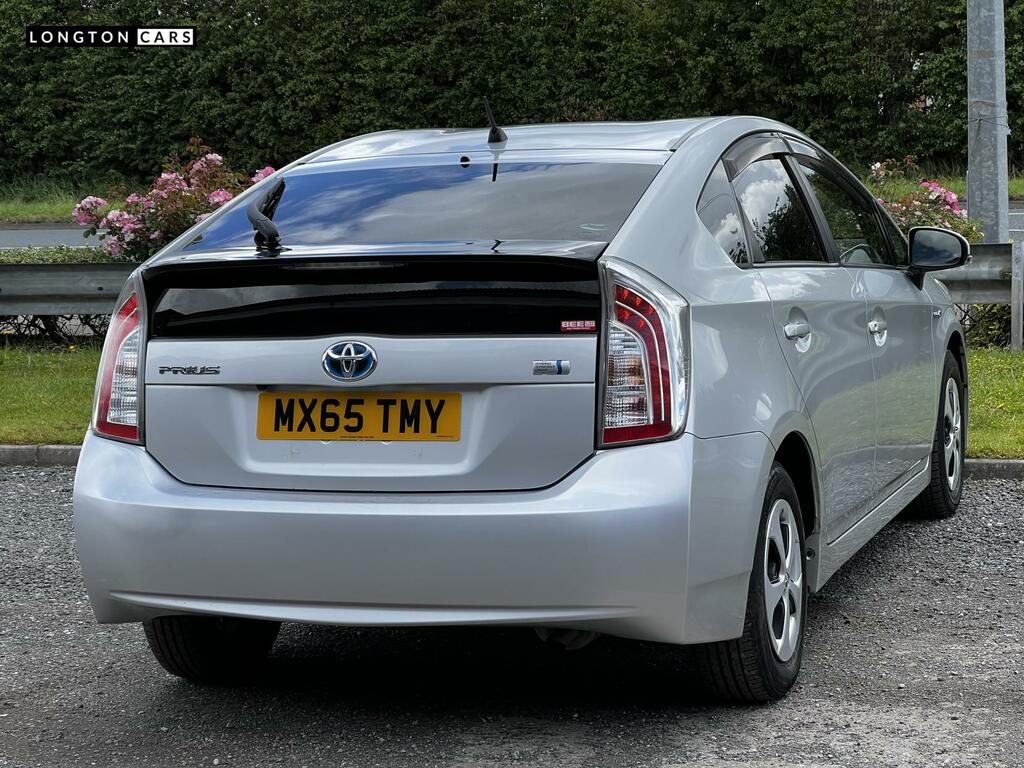 Toyota Prius Prius Icon Cvt Black #8