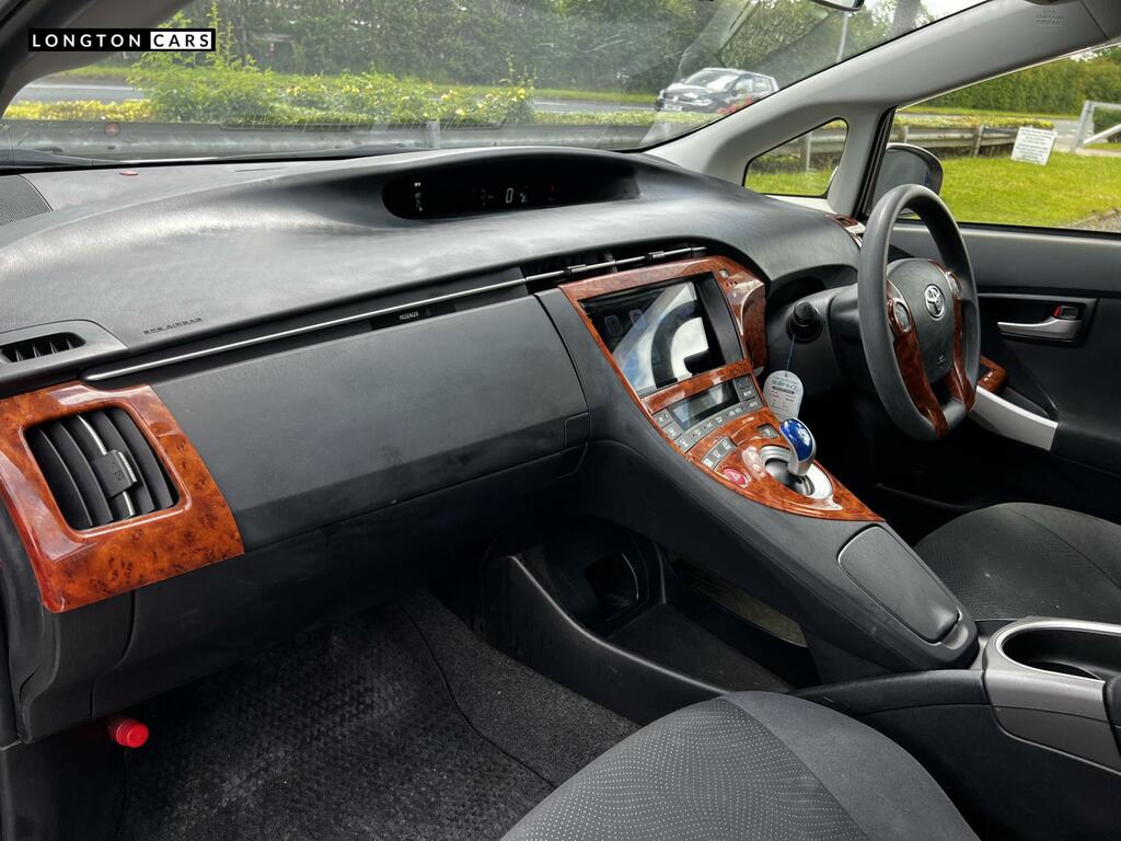 Toyota Prius Prius Icon Cvt Black #23