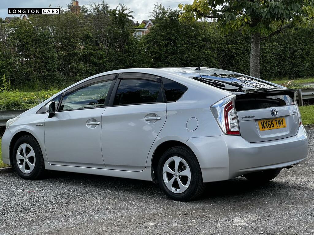 Toyota Prius Prius Icon Cvt Black #10