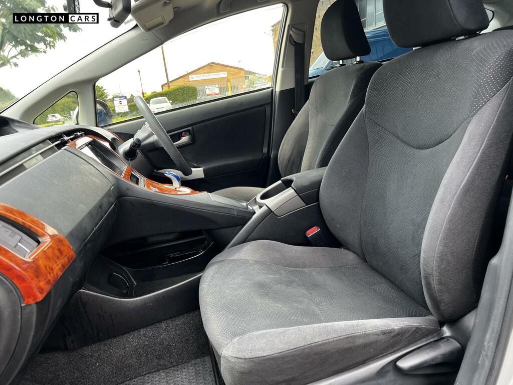 Toyota Prius Prius Icon Cvt Black #24