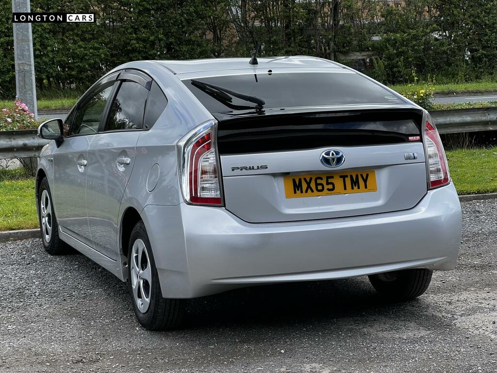 Toyota Prius Prius Icon Cvt Black #9