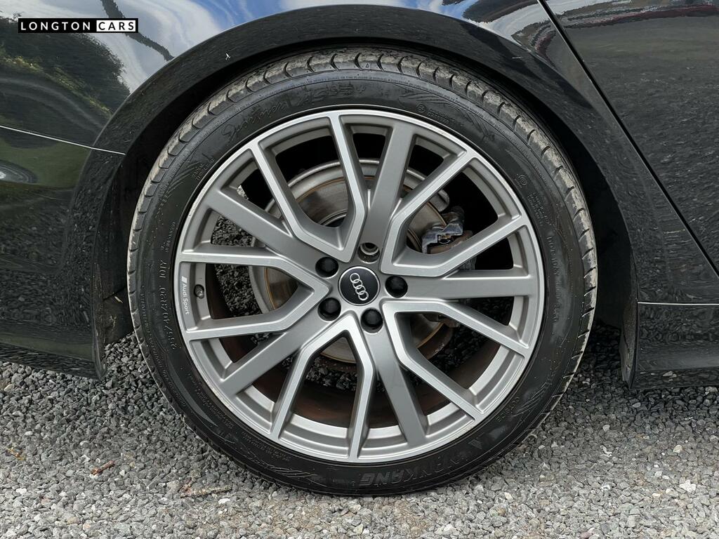 Audi A6 Saloon Black Edition Black #4
