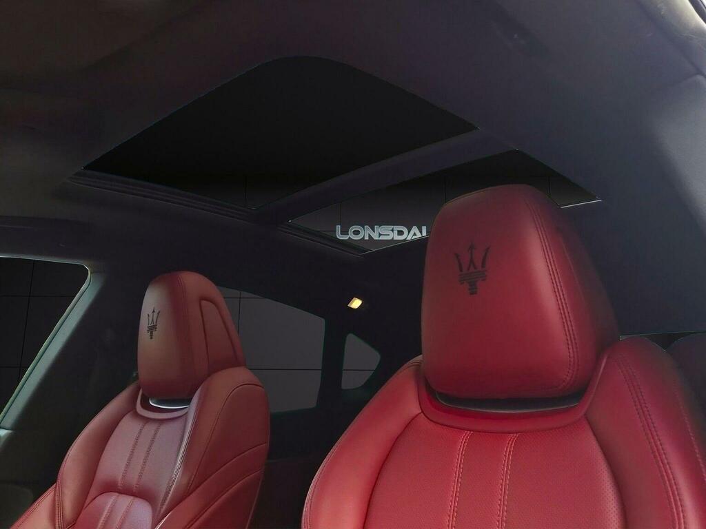 Maserati Levante D V6  #10