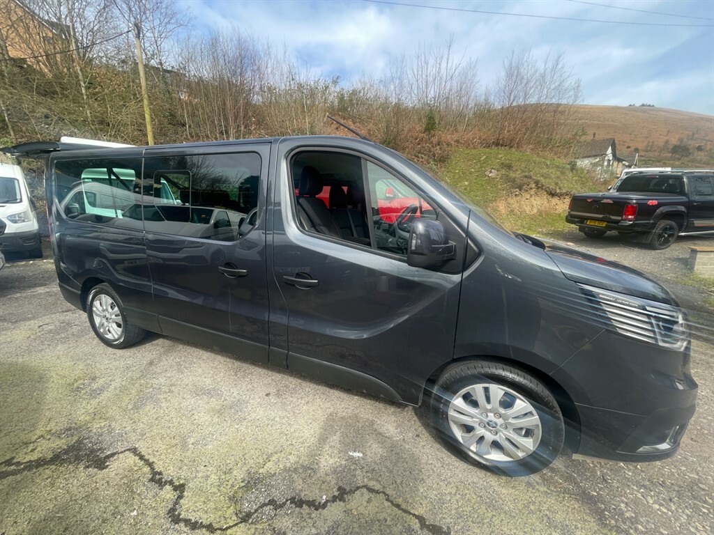 Renault Trafic Ll30 Sport Dci 150Ps 9 Seater Grey #2