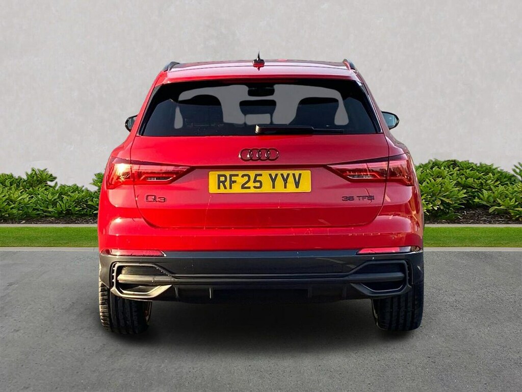 Audi Q3 35 Tfsi Black Edition S Tronic 20 Alloy Red #4
