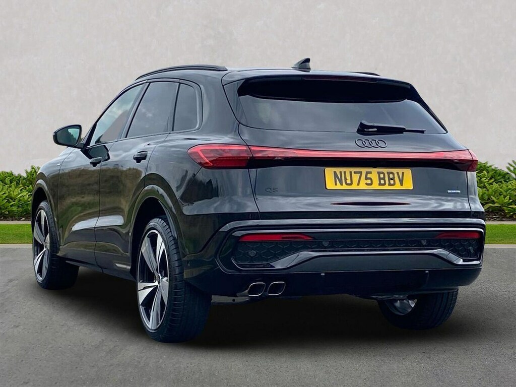 Audi Q5 2.0 Tdi Quattro Edition 1 S Tronic Sv NU75BBV Black #2