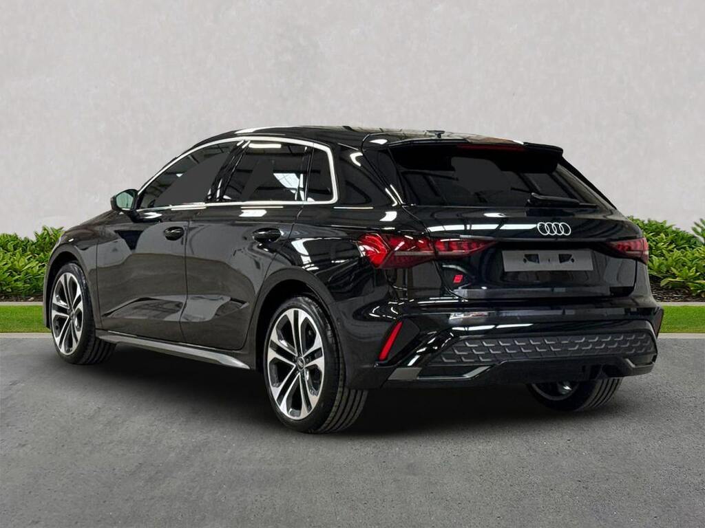 Audi A3 1.5 Tfsi E 204 S Line S Tronic Tech Pack Black #2