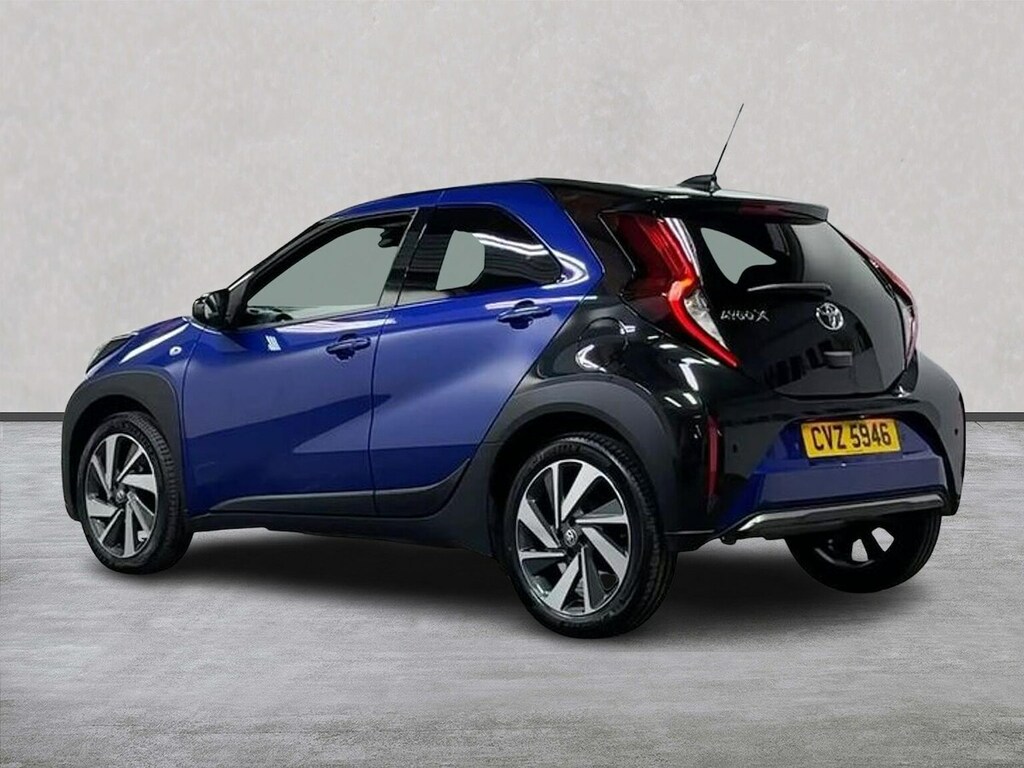 Toyota Aygo X 1.0 Vvt-i Exclusive Hatchback X-shift E CVZ5946 Blue #2