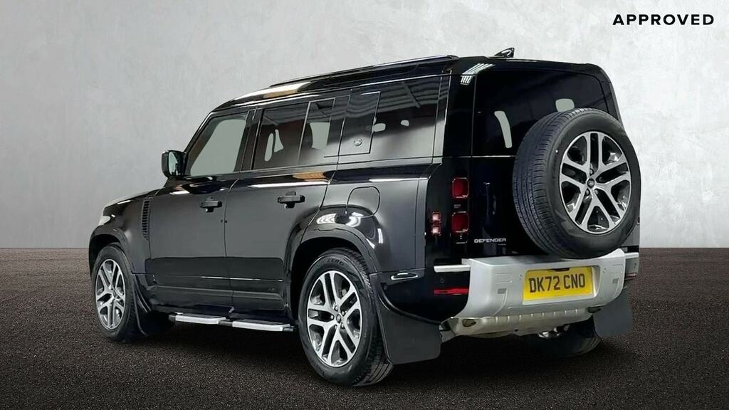 Land Rover Defender 2.0 P400e 15.4Kwh Xs Edition Suv Plug-i Black #2