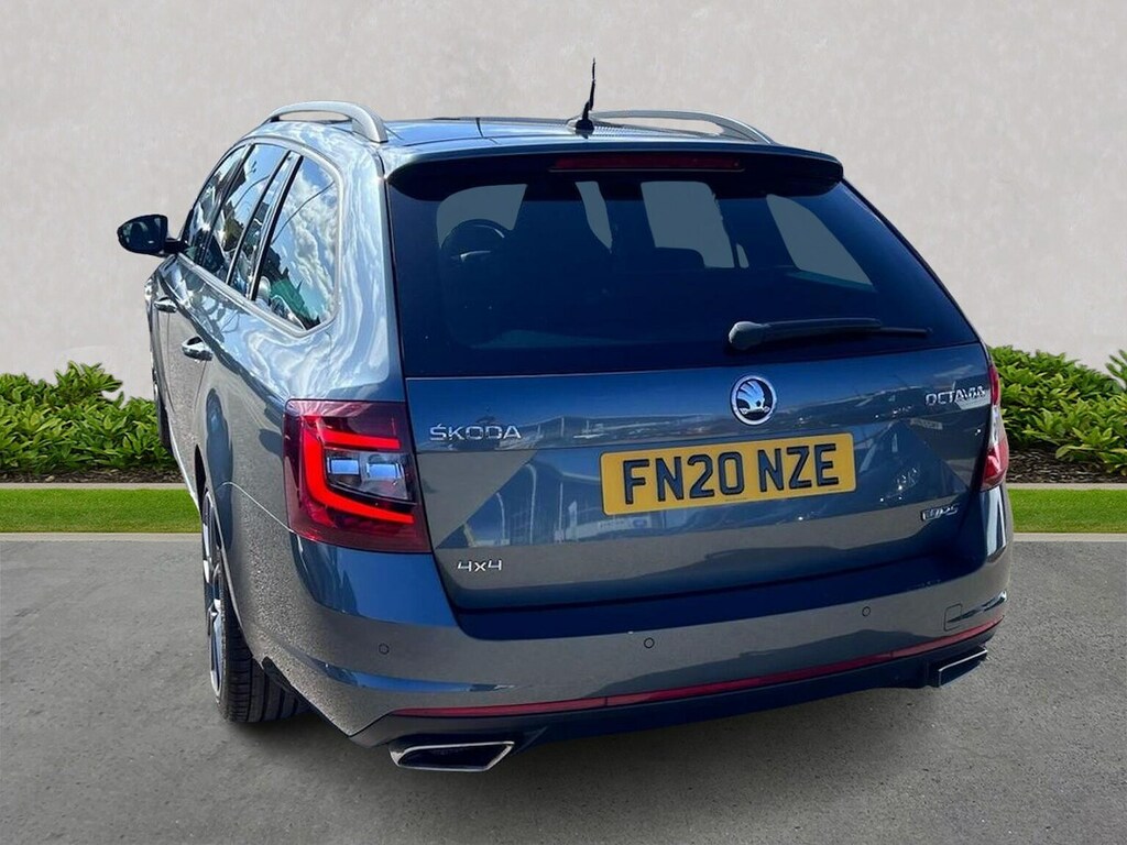Skoda Octavia 2.0 Tdi Cr Vrs 4X4 Dsg 7 Speed Black Pack Grey #2