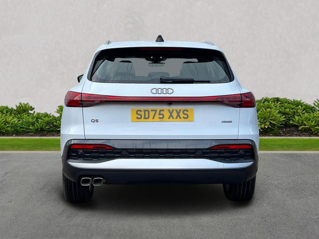 Audi Q5 2.0 Tdi Quattro Sport S Tronic SD75XXS White #4